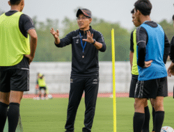 Studi Tentang Peran Pelatih dalam Meningkatkan Performa Atlet Sepak Bola